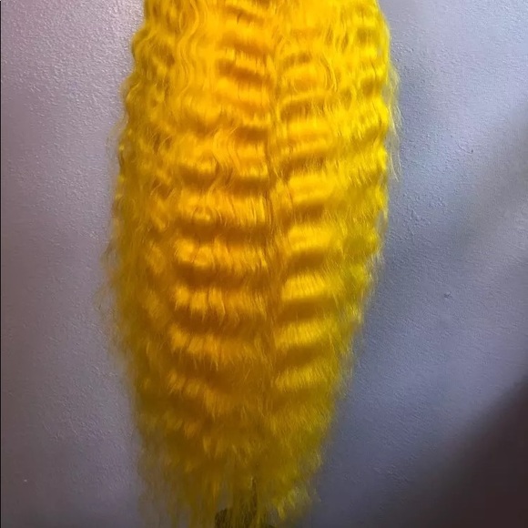 Lace frontal wig 26 inches - Picture 5 of 5